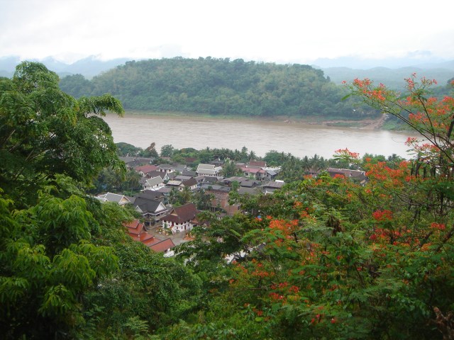 Views from Wat Chom Si
