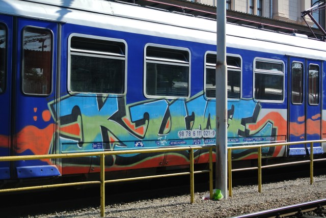 Graffiti Combat, Croation style. Simply clean the portion that obscures the carriage information!
