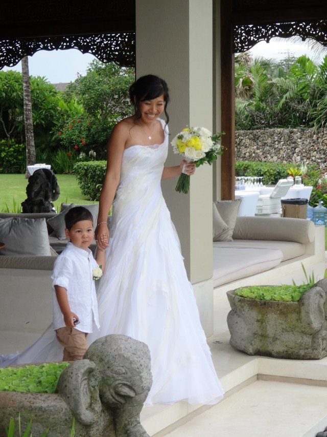 Archie proved the ideal escort for this glowing bride