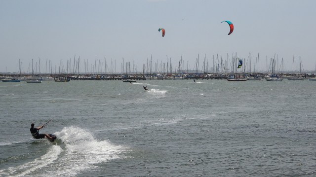 Kitesurfers carving it up near the St Kilda pier