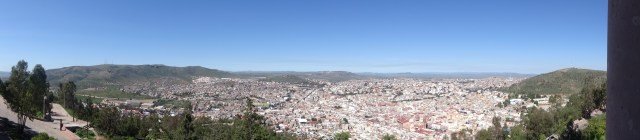 Views of Zacatecas from La Bufa make it look large indeed (click photo to enlarge)