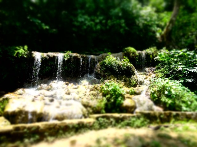 Smaller cascades near the old mill