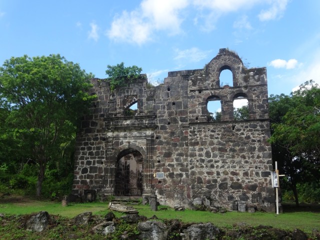 More impressive than the fort itself, the old Spanish church