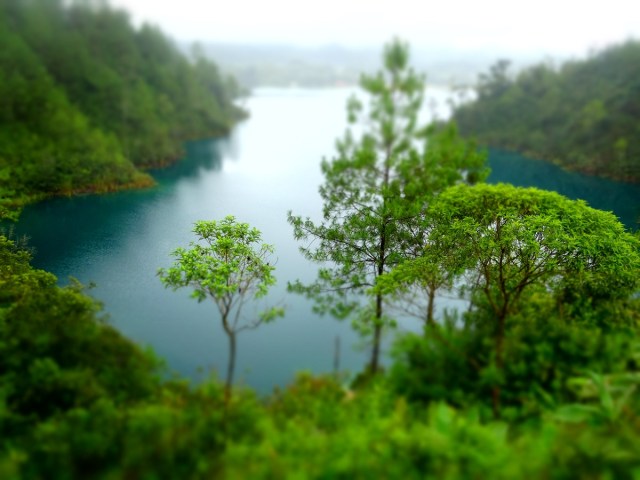 A hazy view of Guatemala on the opposite shore