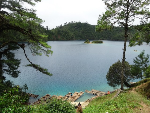 A return to blue as the rain subsides