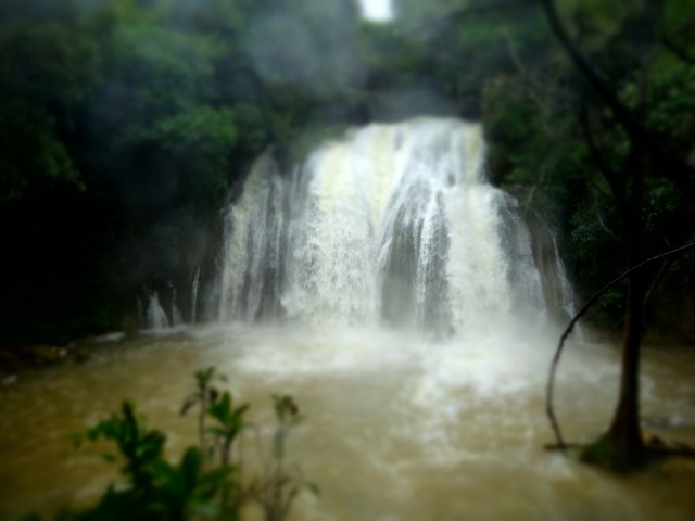 The first of the falls. Pretty impressive we thought...