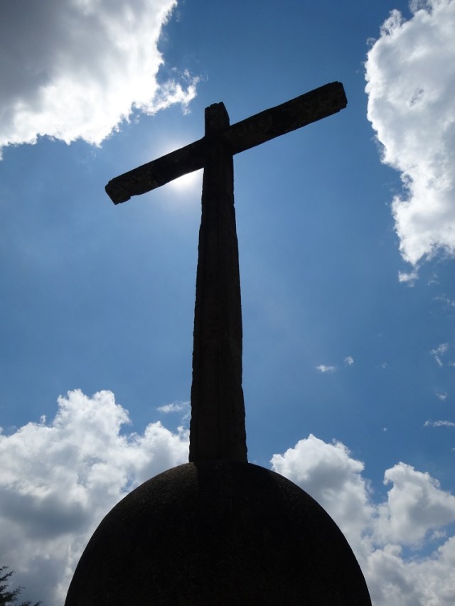 The cross that gives the hill its name