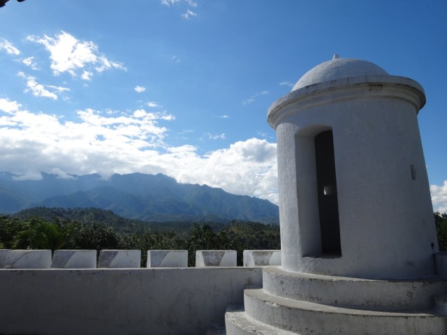 Trying to get a better perspective from the old Spanish fort