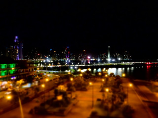 That stunning skyline at night