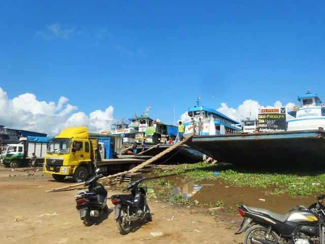 Welcome to Iquitos harbour