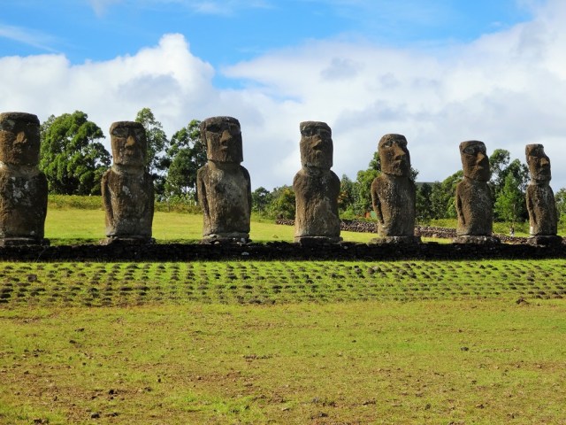 The famous Moai site of Akiwi...