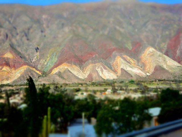 More incredible colours in the mountain rock