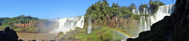 Taking in the falls from yet another perspective as we descend (Click on image to enlarge