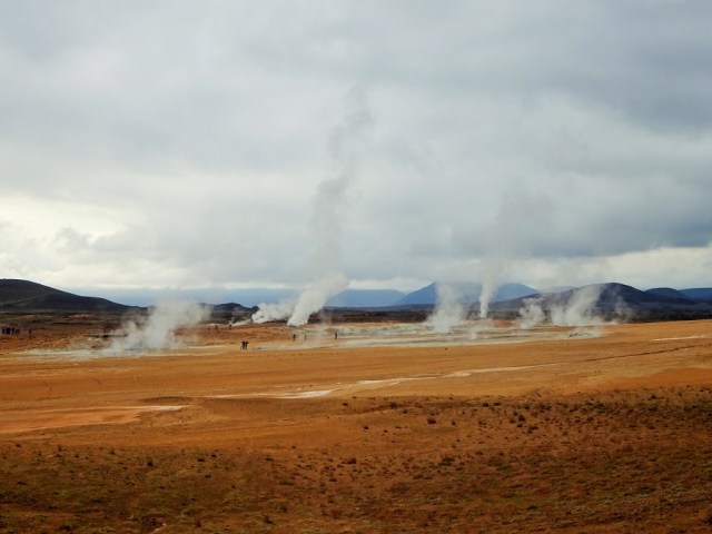 Bubbling mud and steaming vents. Iceland's Námafjall