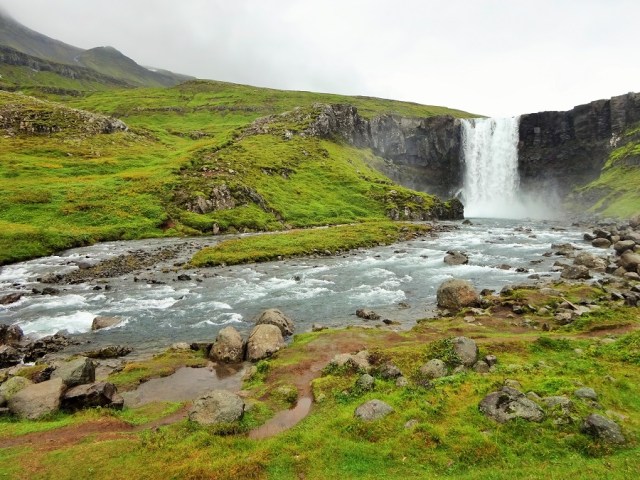 Starting the day with stunning, yet oft forgotten Gufufoss