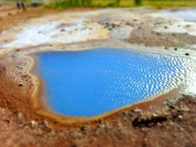 Hot pools in a hot colour!