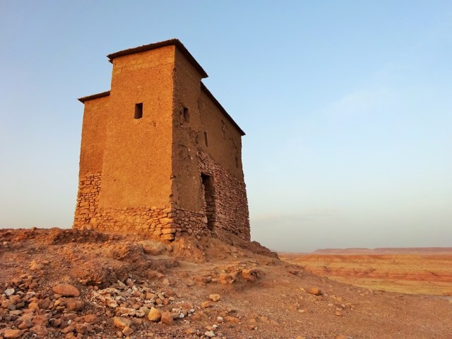 A last bastion, a watchtower? Nope, a granary...